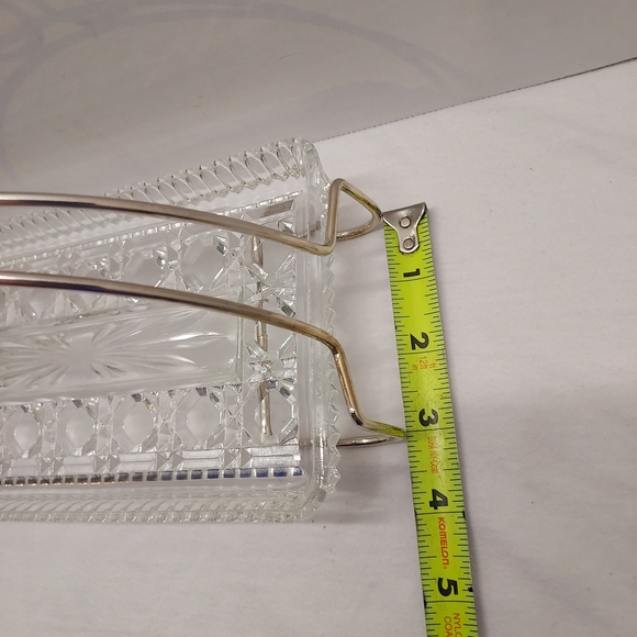 IrvinWare Serving Ensemble Windsor Glass and Silver Plated. In Good Condition. - Picture 4 of 9